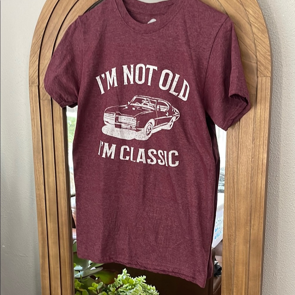 Surf Style Maroon Classic Graphic Car Print Tee